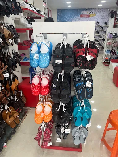 Paragon Footwear